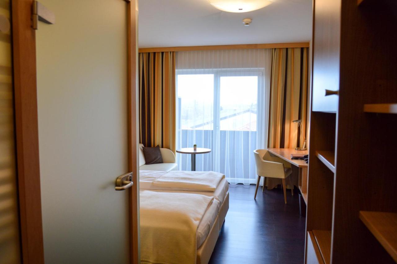 Hotel Roemerhof Tulln An Der Donau Exterior foto