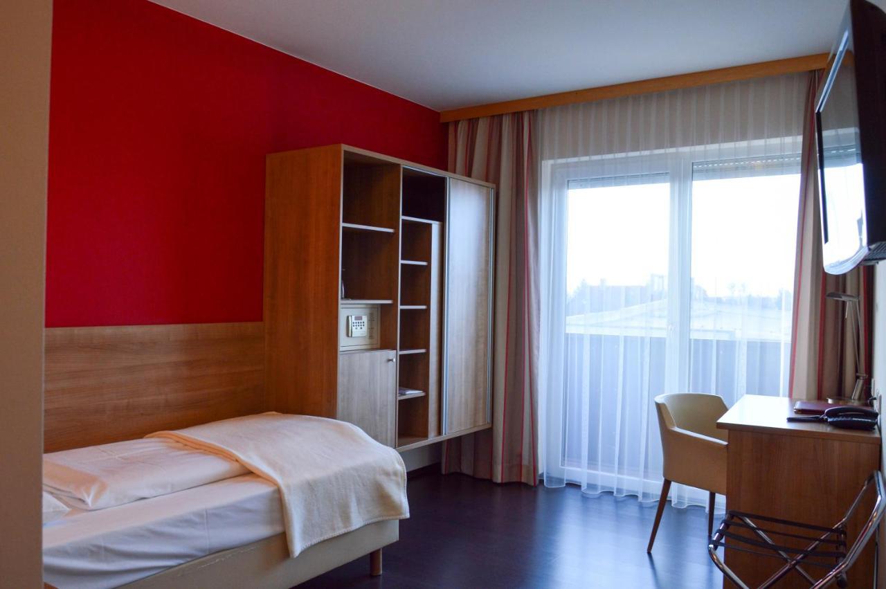 Hotel Roemerhof Tulln An Der Donau Exterior foto